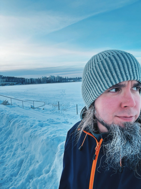 Juoksija-Rolle parta jäässä